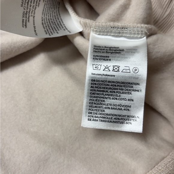 H&M Cream Women's Sweater with Gold Button Accents size S - Picture 8 of 8